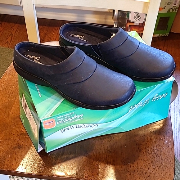 easy street Shoes Ladies Easy Street Clogs Navy Blue And Size 9 Poshmark